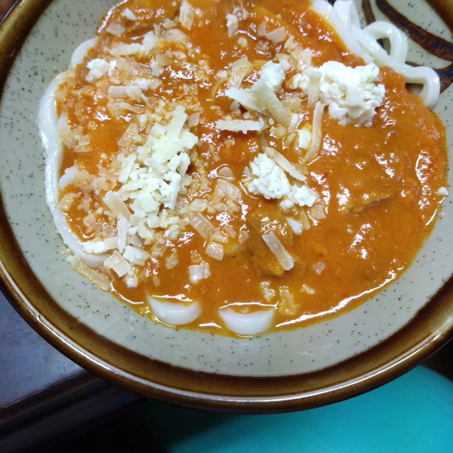 うどんに、カレーをかけてみた