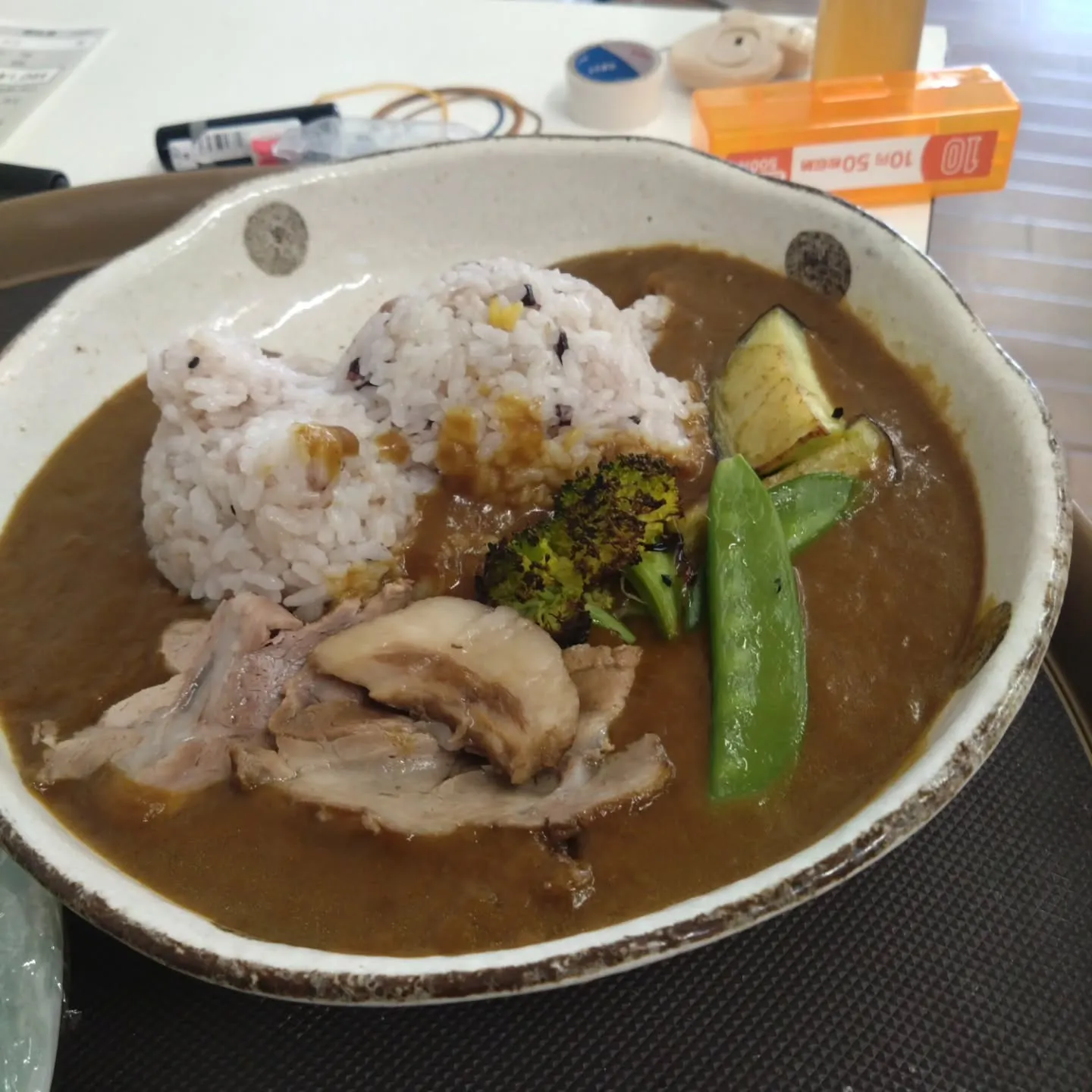 カフェビーさんでカレーを注文しました